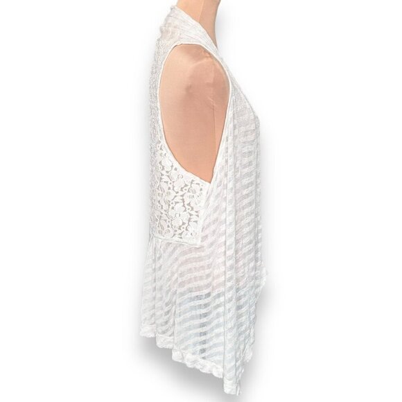 NWT Willow & Clay Boho Vest Sz .L Cream Floral Lace Asymmetrical Hem Cottage - Picture 4 of 13